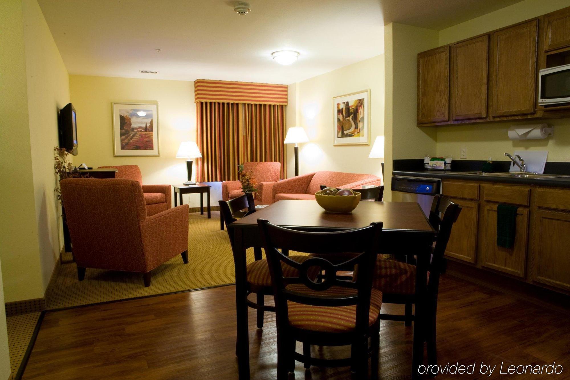 Intown Suites Extended Stay Columbus Ga Номер фото